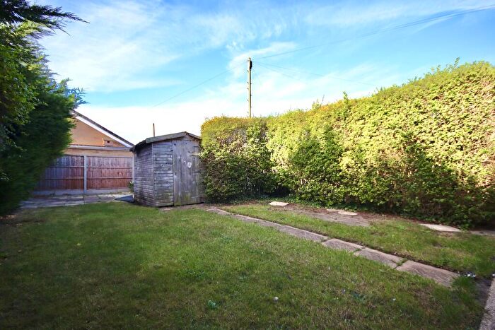 2 Bedroom Detached Bungalow For Sale In Hilltop Close, Eagle, LN6