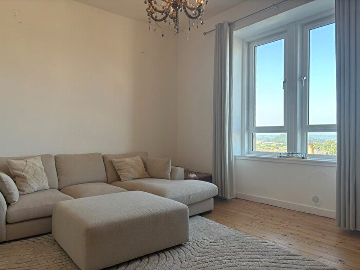 2 Bedroom Flat To Rent In Main Street, Cambusbarron, FK7