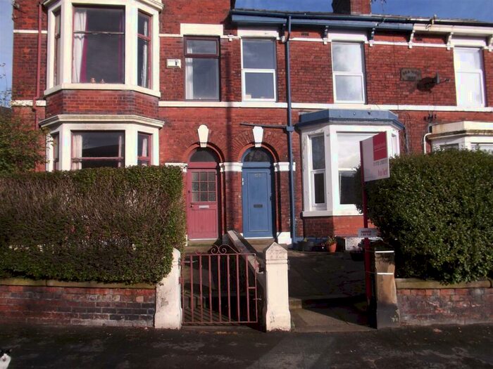 2 Bedroom Apartment To Rent In Tulketh Road, Ashton, PR2