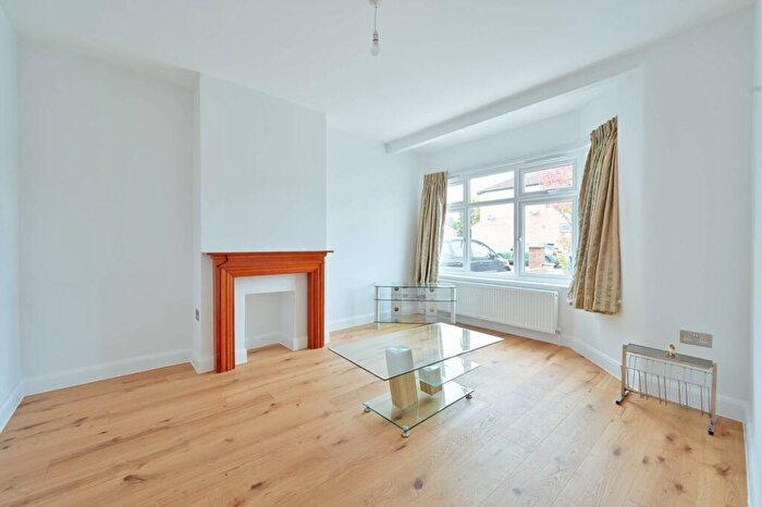 3 Bedroom End Of Terrace House To Rent In Crofts Road, , Harrow, HA1