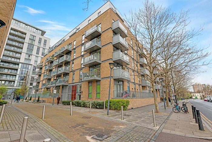 1 Bedroom Apartment To Rent In Epstein Square, London, E14