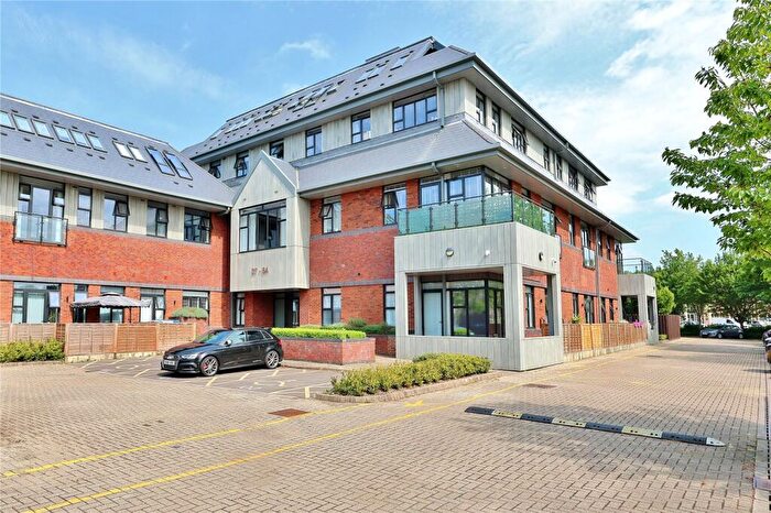 1 Bedroom Apartment For Sale In Albert Drive, Woking, Surrey, GU21