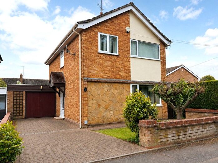 4 Bedroom Detached House For Sale In Ringwood Close, Northampton, Northamptonshire, NN2