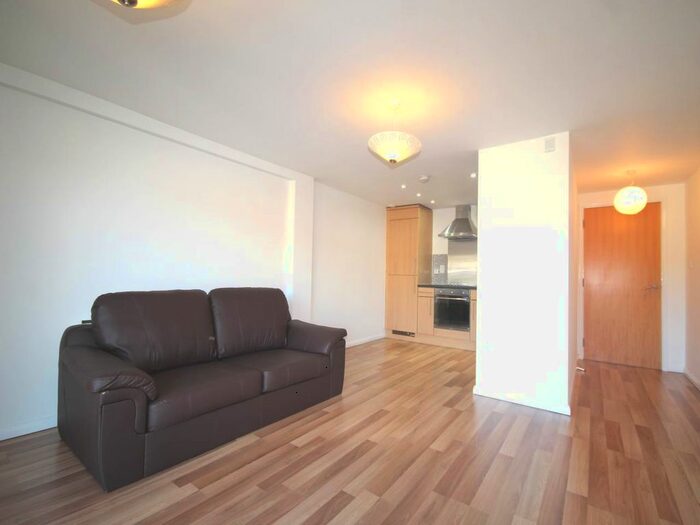 1 Bedroom Flat To Rent In The Ironworks, Birkhouse Lane, Huddersfield, HD4