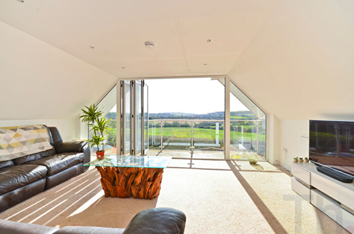 4 Bedroom Detached House To Rent In Newport, Isle Of Wight, PO30