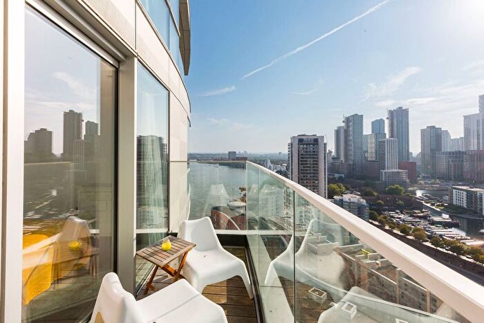 1 Bedroom Flat For Sale In Charrington Tower, Canary Wharf, London, E14