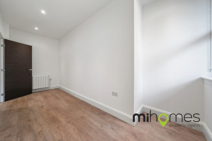 2 Bedroom Apartment To Rent In Key Point, Potters Bar, EN6