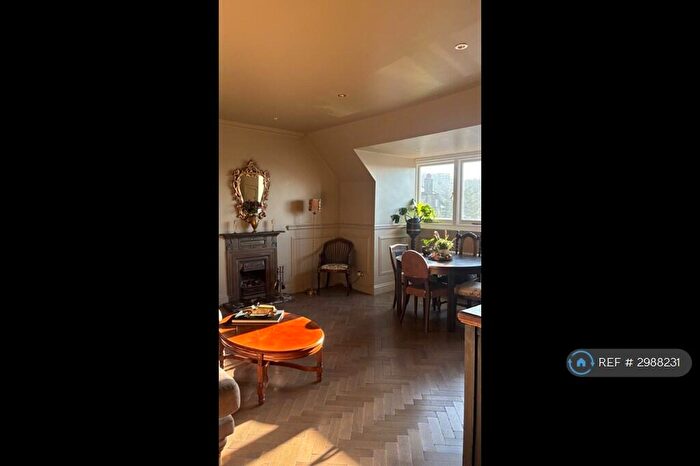 2 Bedroom Flat To Rent In Kidderpore Gardens, London, NW3