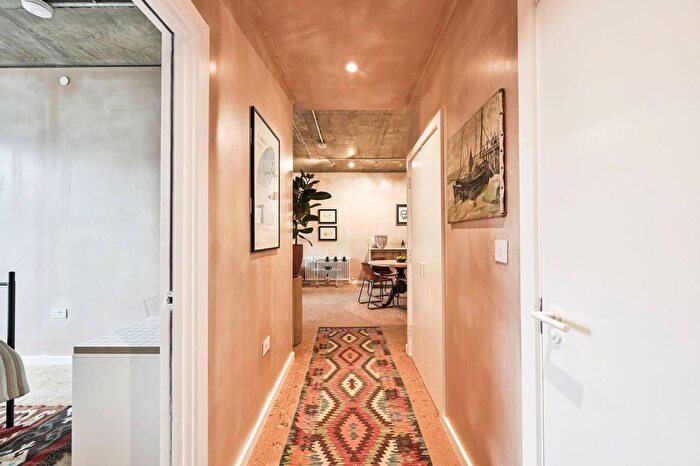2 Bedroom Flat For Sale In The Curve, Ladbroke Grove, London, W10