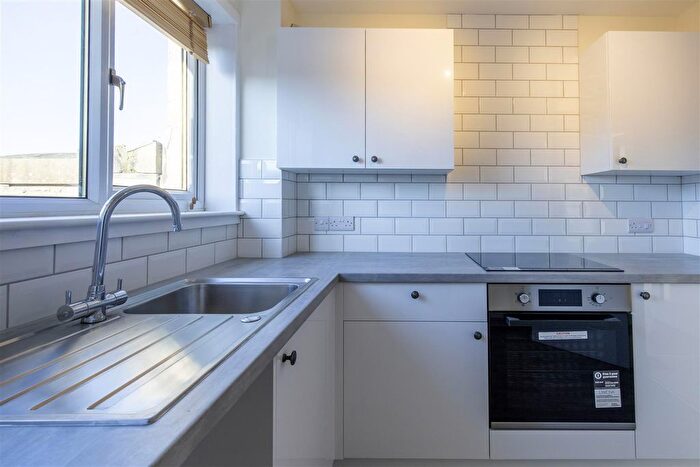 2 Bedroom Detached House For Sale In Commercial Street, Perth, PH2