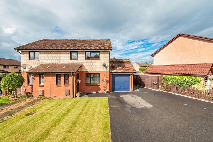 3 Bedroom Semi-Detached House For Sale In Ennis Park, Polbeth, EH55