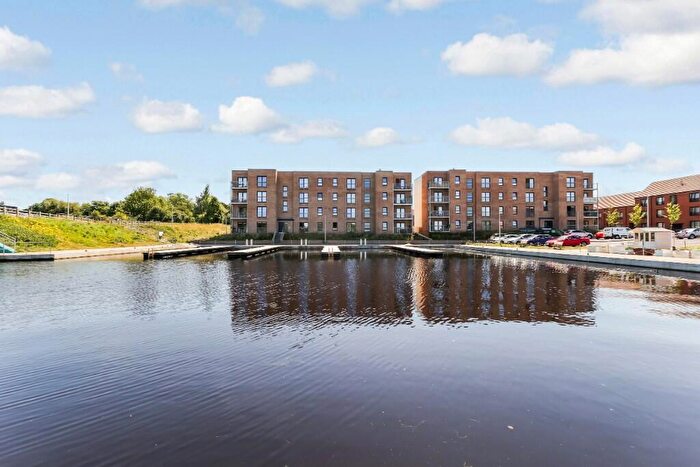 2 Bedroom Apartment For Sale In Canal View, Winchburgh, EH52