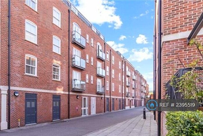 2 Bedroom Flat To Rent In The Chandlers, Gosport, PO12