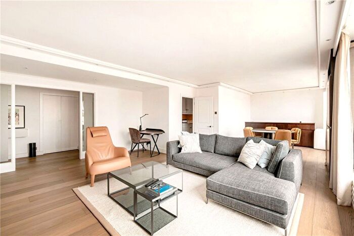 2 Bedroom Flat To Rent In Bourdon Street, London, W1K