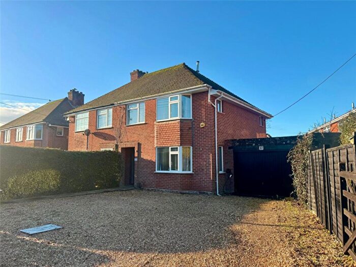 3 Bedroom Semi-Detached House For Sale In Vincent Road, New Milton, Hampshire, BH25
