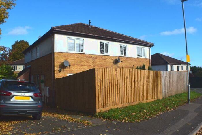 2 Bedroom Cluster House To Rent In Olden Road, Rectory Farm, Northampton, NN3