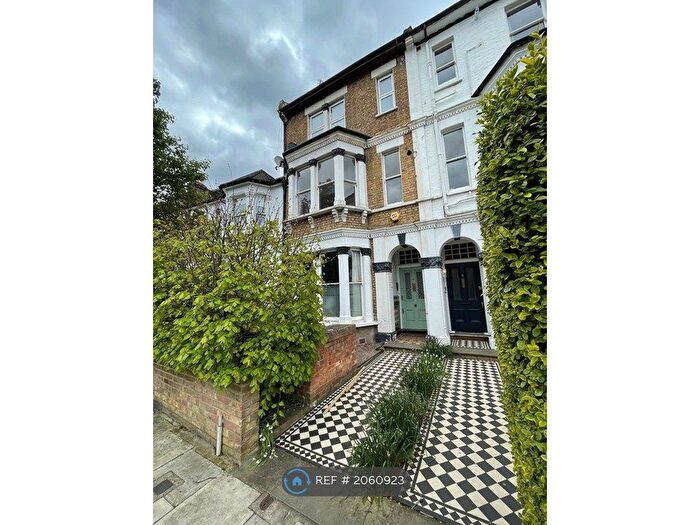 1 Bedroom Flat To Rent In East Dulwich, London, SE22