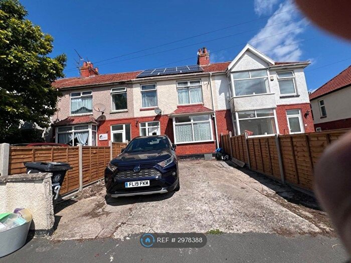 3 Bedroom Terraced House To Rent In Eden Grove, Bristol, BS7