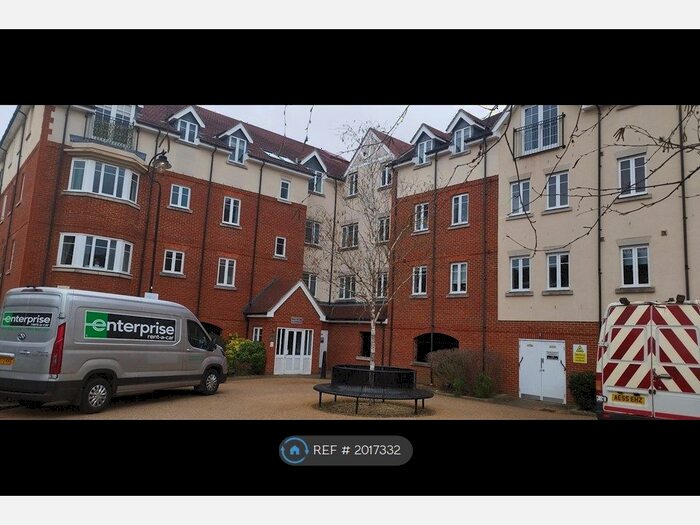 2 Bedroom Flat To Rent In William Ransom Way, Hitchin, SG5