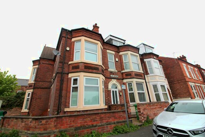 4 Bedroom House To Rent In Lois Avenue, Nottingham, NG7