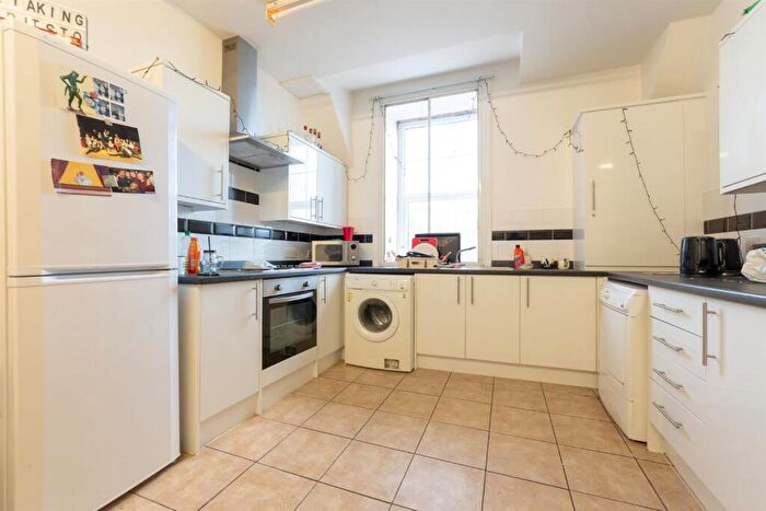 6 Bedroom Apartment To Rent In £pppw - Grainger Street, Newcastle Upon Tyne, NE1