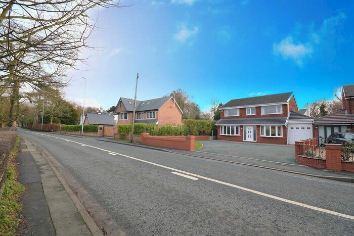 4 Bedroom Detached House To Rent In Higher Lane, Lymm, WA13