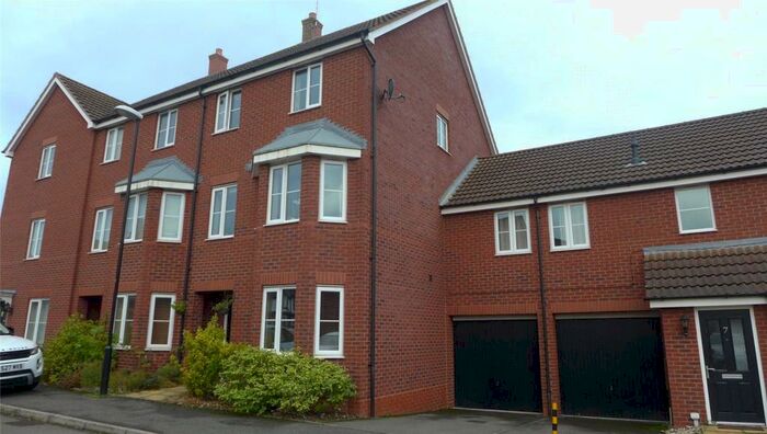 4 Bedroom Terraced House To Rent In Shropshire Drive, Stoke Village, Coventry, West Midlands, CV3