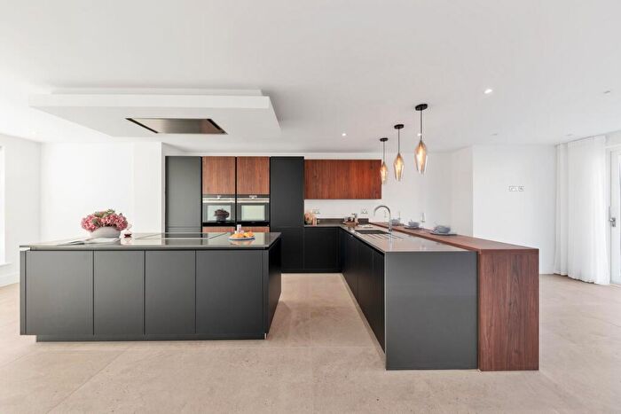 5 Bedroom Detached House For Sale In Maulden Meadows, Clophill Road, Maulden, Bedford, MK45