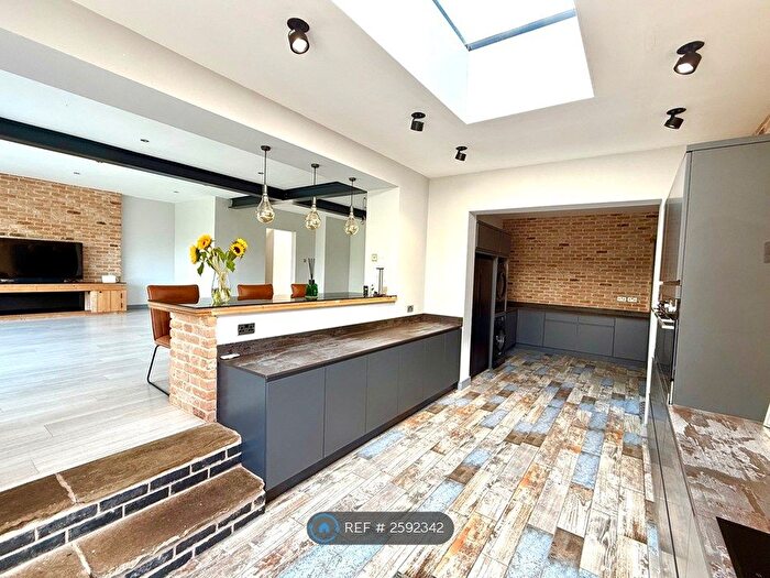 4 Bedroom Detached House To Rent In The Drive, Bollington, Macclesfield, SK10