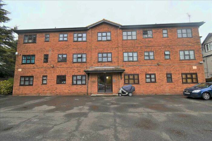 1 Bedroom Flat To Rent In Oakwood Court, Lawn Close, Swanley, BR8