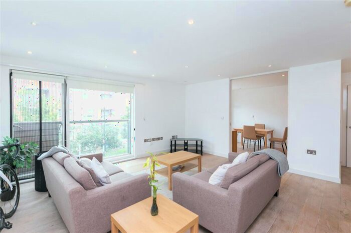 3 Bedroom Flat To Rent In Abbey Road, St John's Wood, NW8