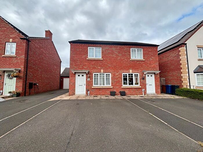 2 Bedroom Property To Rent In Tye Road, Lichfield, WS13