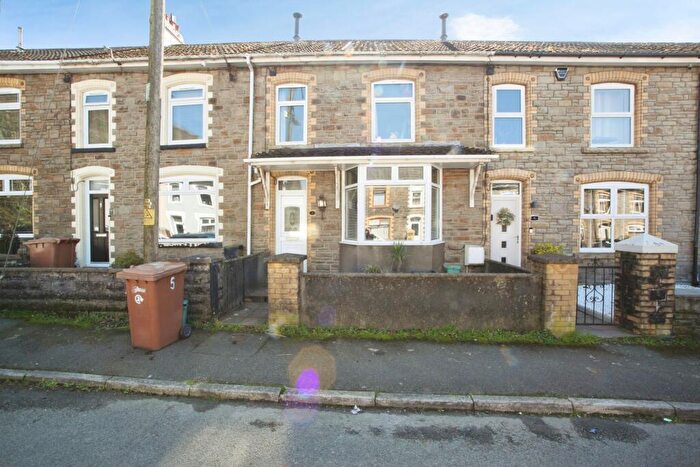 3 Bedroom Terraced House For Sale In Chapel Farm Terrace, Newport, NP11