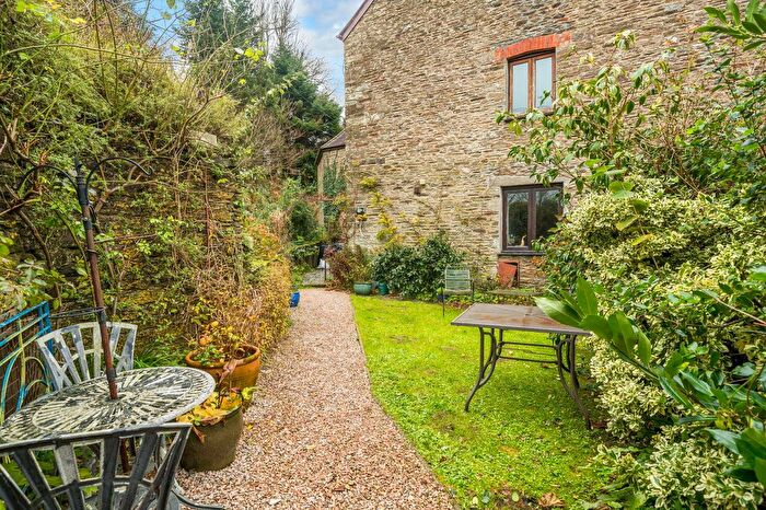 3 Bedroom Barn Conversion For Sale In Aveton Gifford, Nr Kingsbridge, TQ7