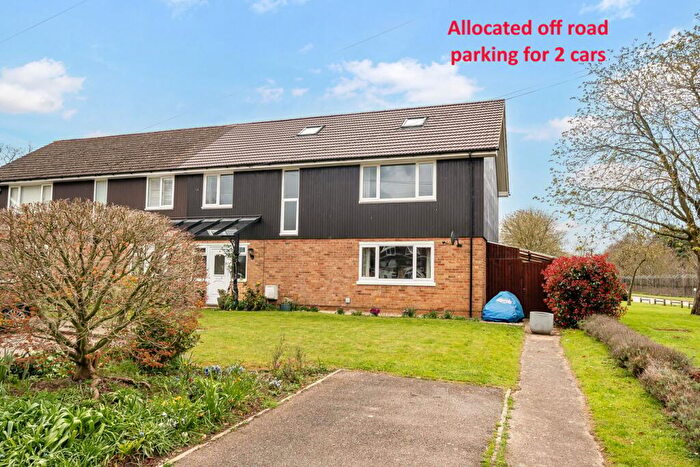 4 Bedroom Semi Detached House For Sale In Jackson Place, Chicksands, Shefford, SG17