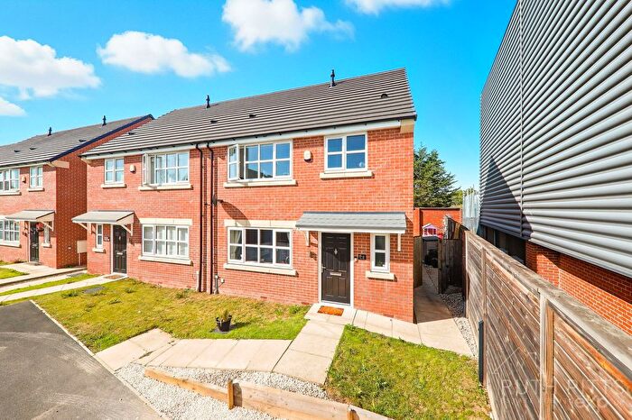 3 Bedroom Semi-detached House For Sale In Priory Place, Featherstone, WF7
