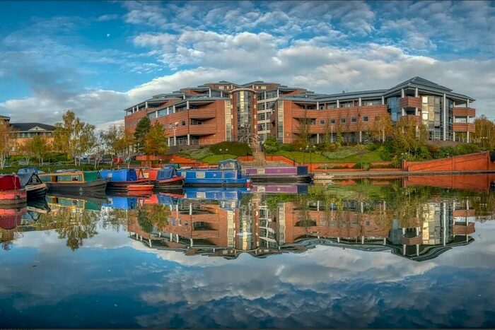 1 Bedroom Apartment To Rent In Waterfront West, Brierley Hill, DY5