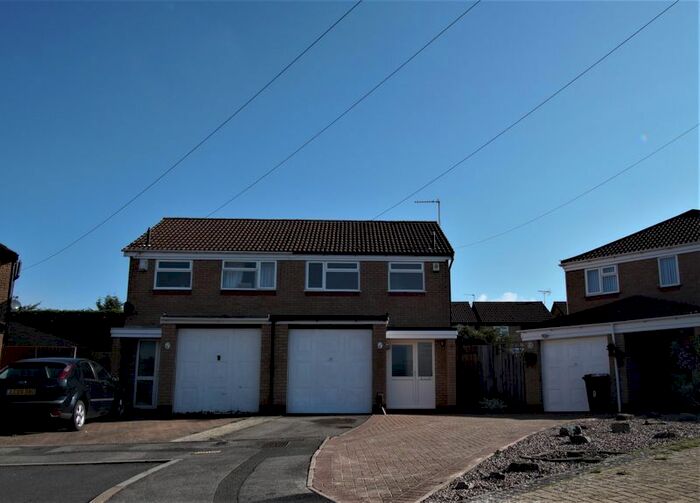 3 Bedroom Property To Rent In Basil Close, Abbeydale, Gloucester, GL4