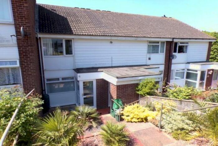 1 Bedroom Flat To Rent In Willoughby Close, Exmouth EX8