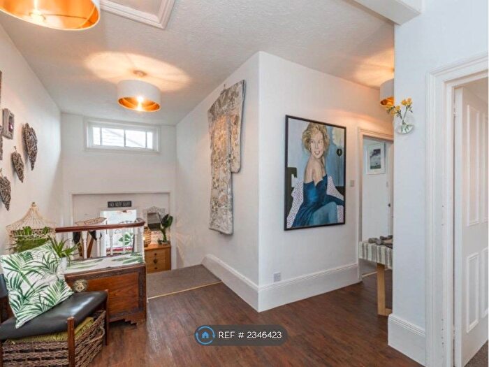 2 Bedroom Flat To Rent In Ventnor Villas, Hove, BN3