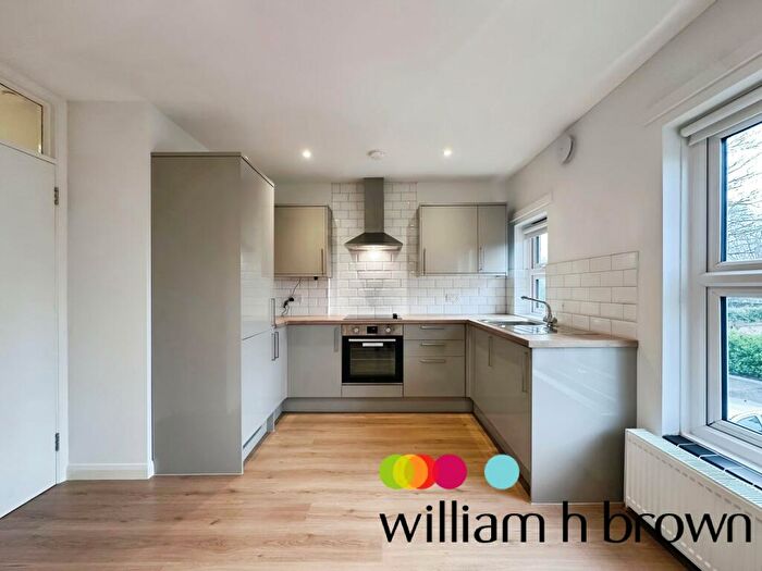 1 Bedroom Apartment To Rent In New London Road, Chelmsford, CM2