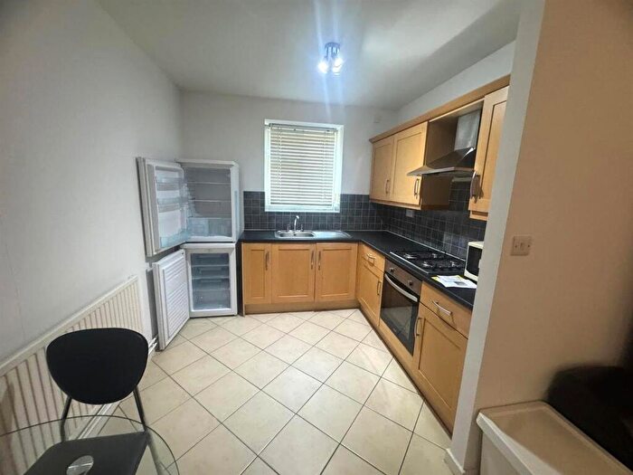 2 Bedroom Apartment To Rent In Blackwell Place, S2