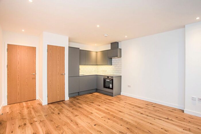 1 Bedroom Flat To Rent In Station Road, West Drayton, UB7
