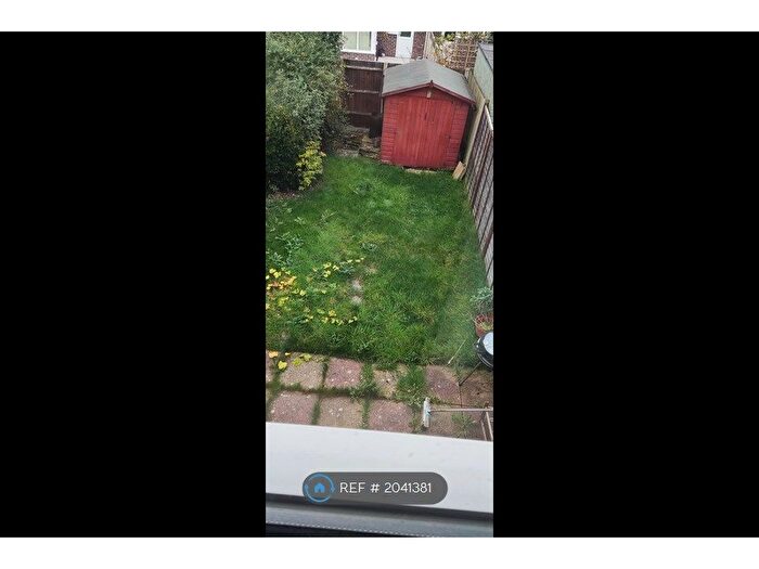 2 Bedroom End Of Terrace House To Rent In Keats Road, West Malling, ME20