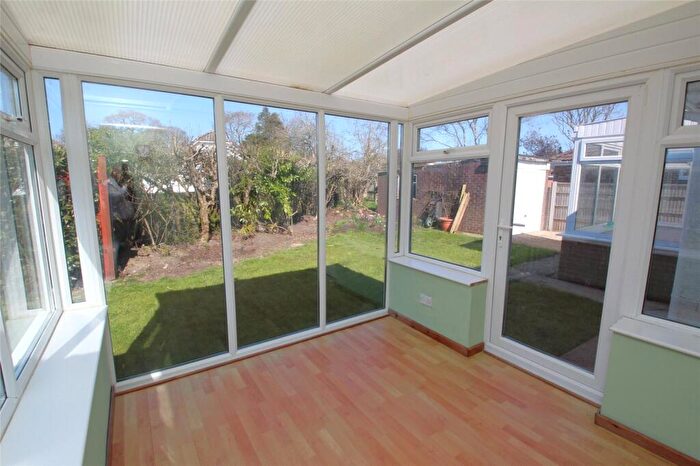 3 Bedroom Bungalow For Sale In Friars Pond Road, Fareham, Hampshire, PO15