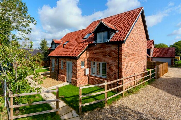 3 Bedroom Detached House For Sale In Larling, NR16