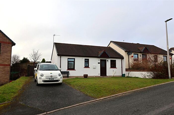 2 Bedroom Bungalow For Sale In Oakfield Drive, Kilgetty, SA68