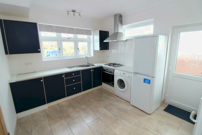 Studio To Rent In Hawthorn Road, Wallington, SM6