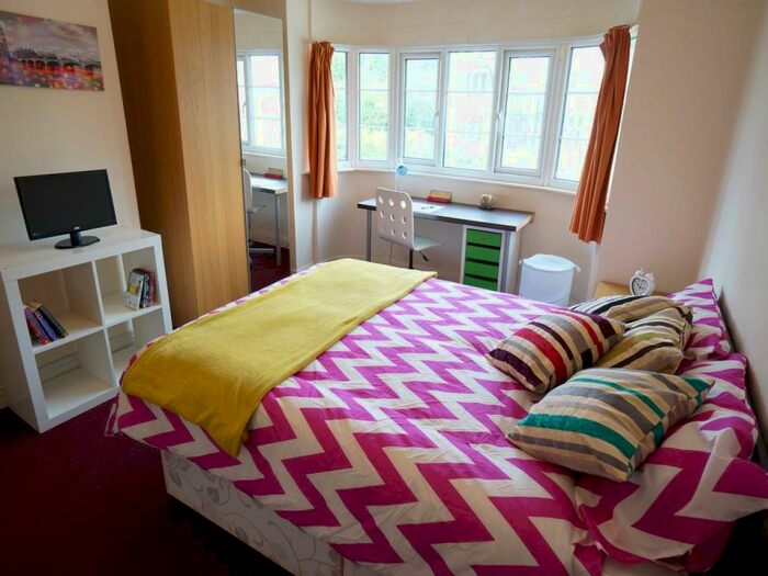 4 Bedroom House To Rent In Deiniol Road, Bangor, Gwynedd, LL57