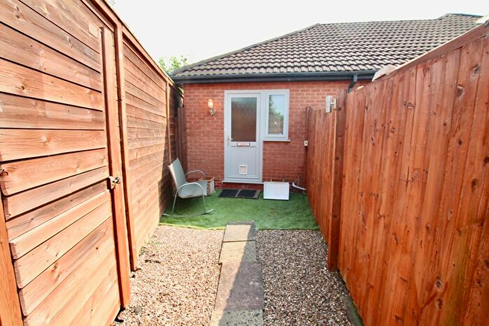 1 Bedroom Apartment To Rent In Bracklesham Way, Tamworth, B77